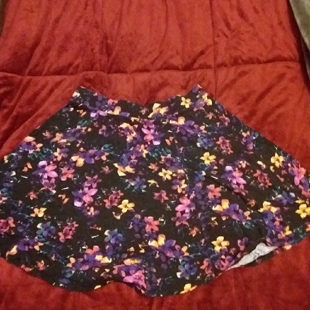 Floral skater skirt size large